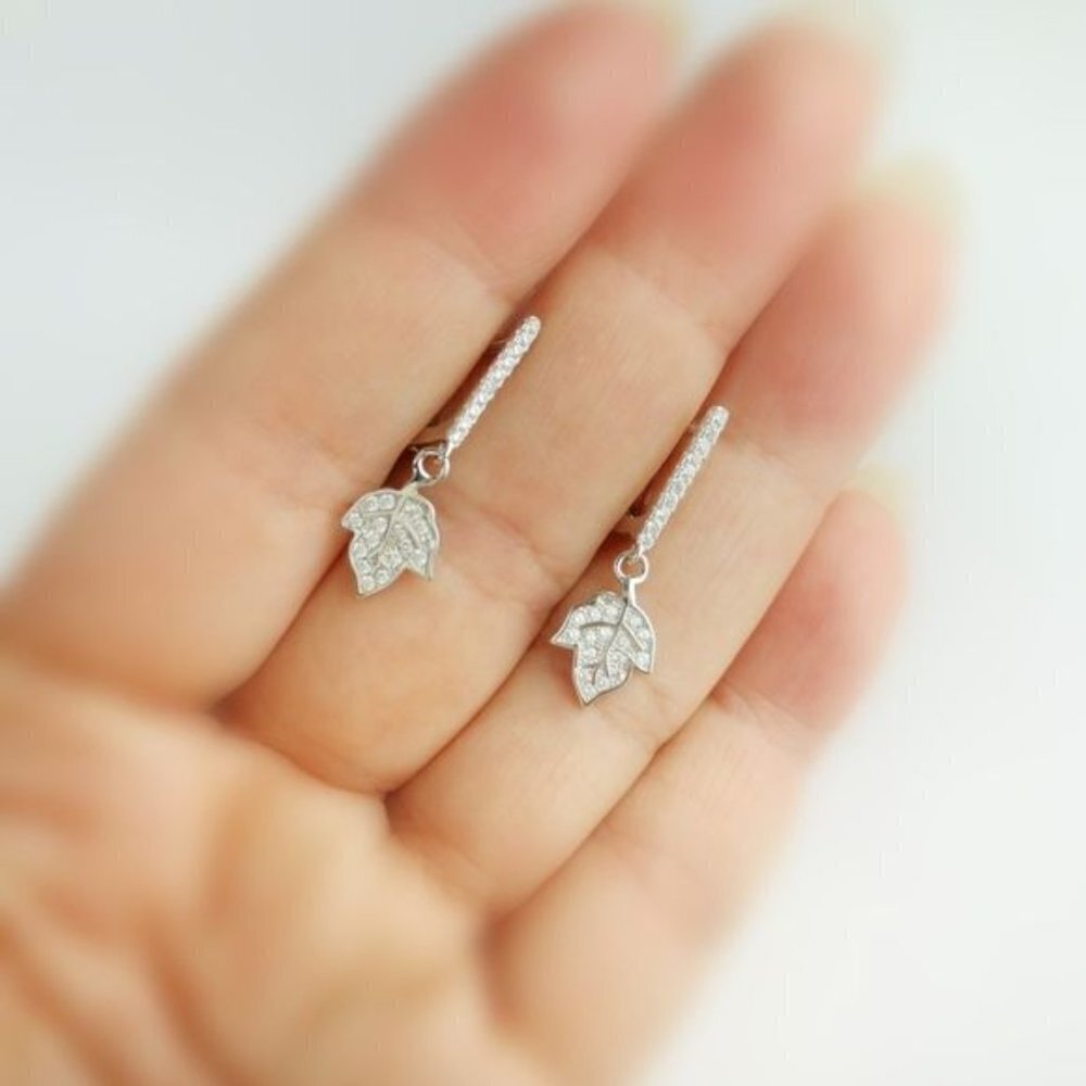 New Sterling silver cz modernist lever back earrings leaf design - Picture 6 of 7
